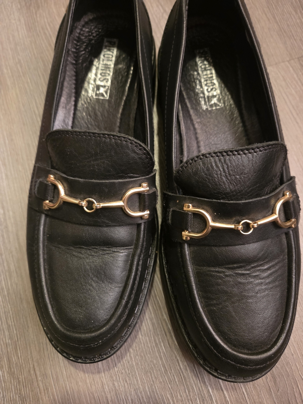 PIKOLINOS Black Leather Women's Moccasins with Gold Bit